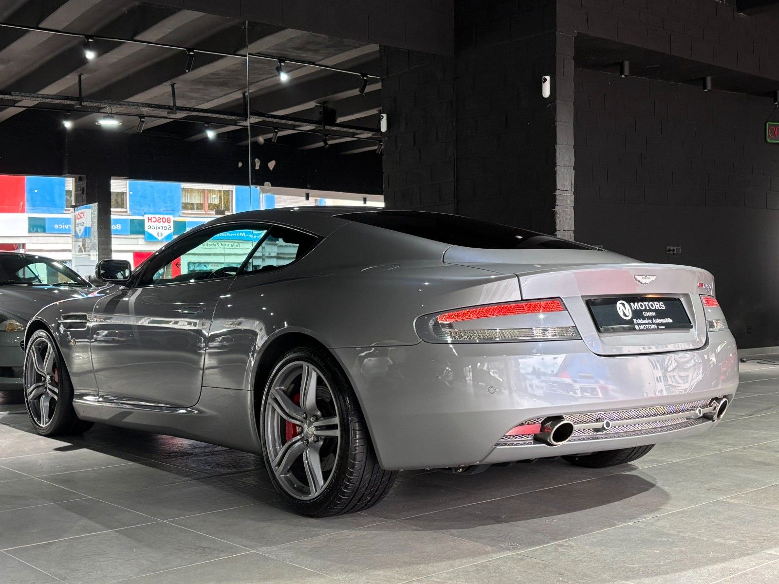 Fahrzeugabbildung Aston Martin DB9 LM 1of124 Sonderedition