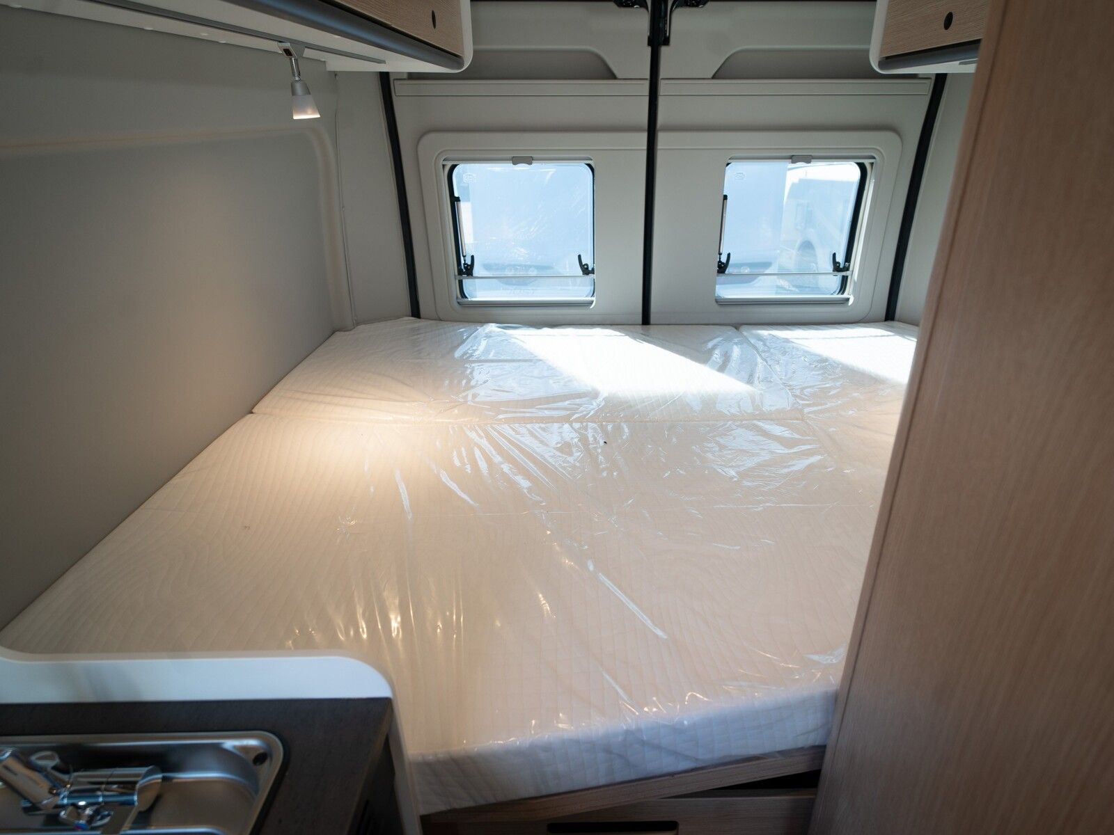 Fahrzeugabbildung Sunlight Adventure Cliff RT 600 Dieselheizung*Faltverdunk