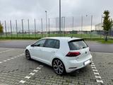 Volkswagen Golf 2.0 TSI DSG GTI Performance GTI Performance - Volkswagen Gebrauchtwagen in Aachen