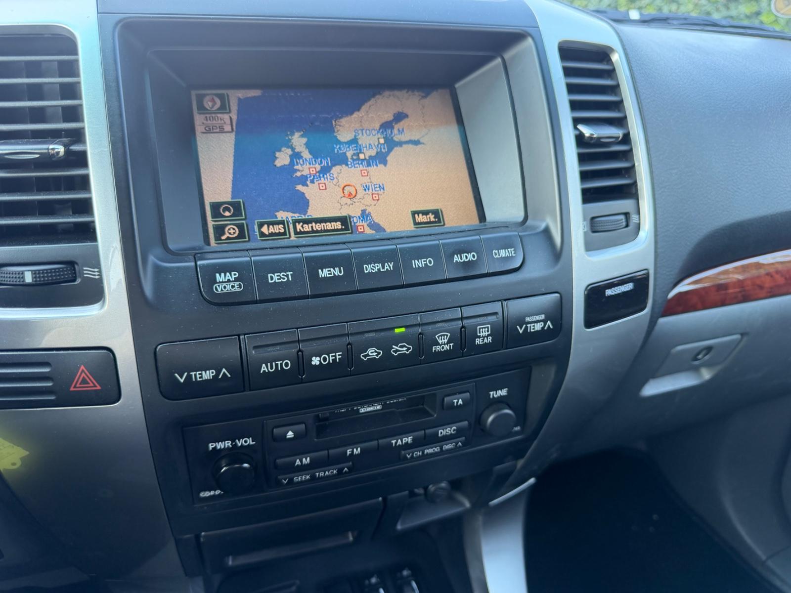 Toyota Land Cruiser 3.0 D-4D 166ch - 1 ère main - Carnet entretien - Ecran tactile - Pneus toutes saisons - Régulateur