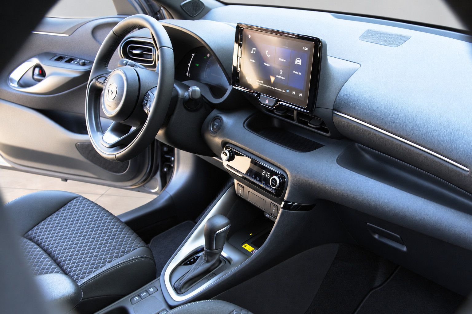 Mazda 2 Hybrid - Bild 12