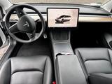 Tesla Model 3 Hinterradantrieb RWD RWD - Tesla Model 3 in Frankfurt (Main)