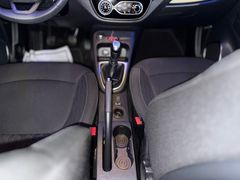 RENAULT Captur Limited - Thumbnail 22