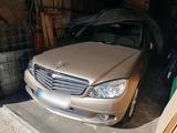 Mercedes-Benz Mercedes C 220 - gebrauchte Mercedes-Benz C 220 aus dem Jahr 2010