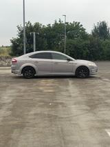 Ford Mondeo 2,0 EcoBoost 149kW Titanium S PowerSh... - Ford Mondeo aus 2011: 2.2