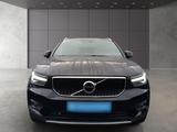 Volvo XC 40 T3 2WD Momentum  Navi Klimaanlage LED Tagf - Volvo XC40 Gebrauchtwagen in Frankfurt