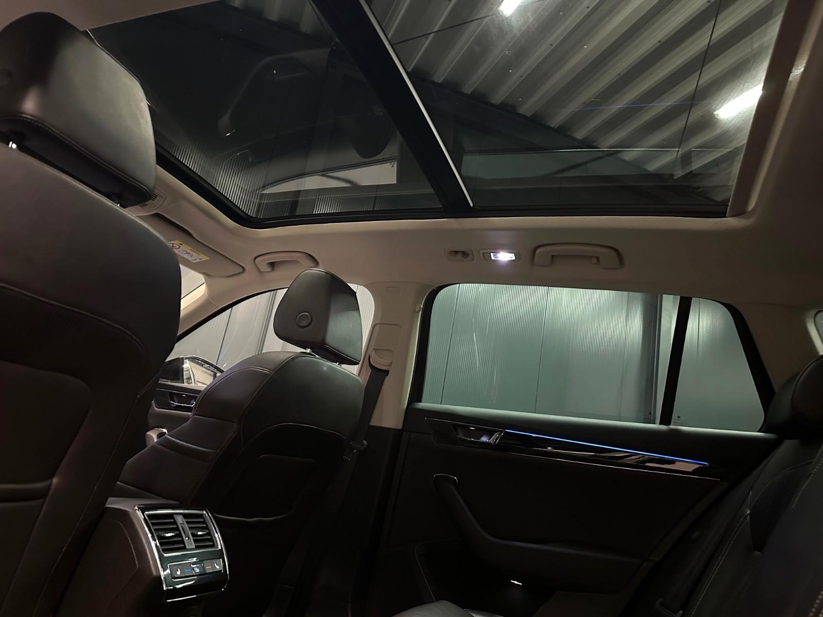 Skoda Superb Combi L&K 4×4 *PANORAMA*Standhzg*KAMERA*