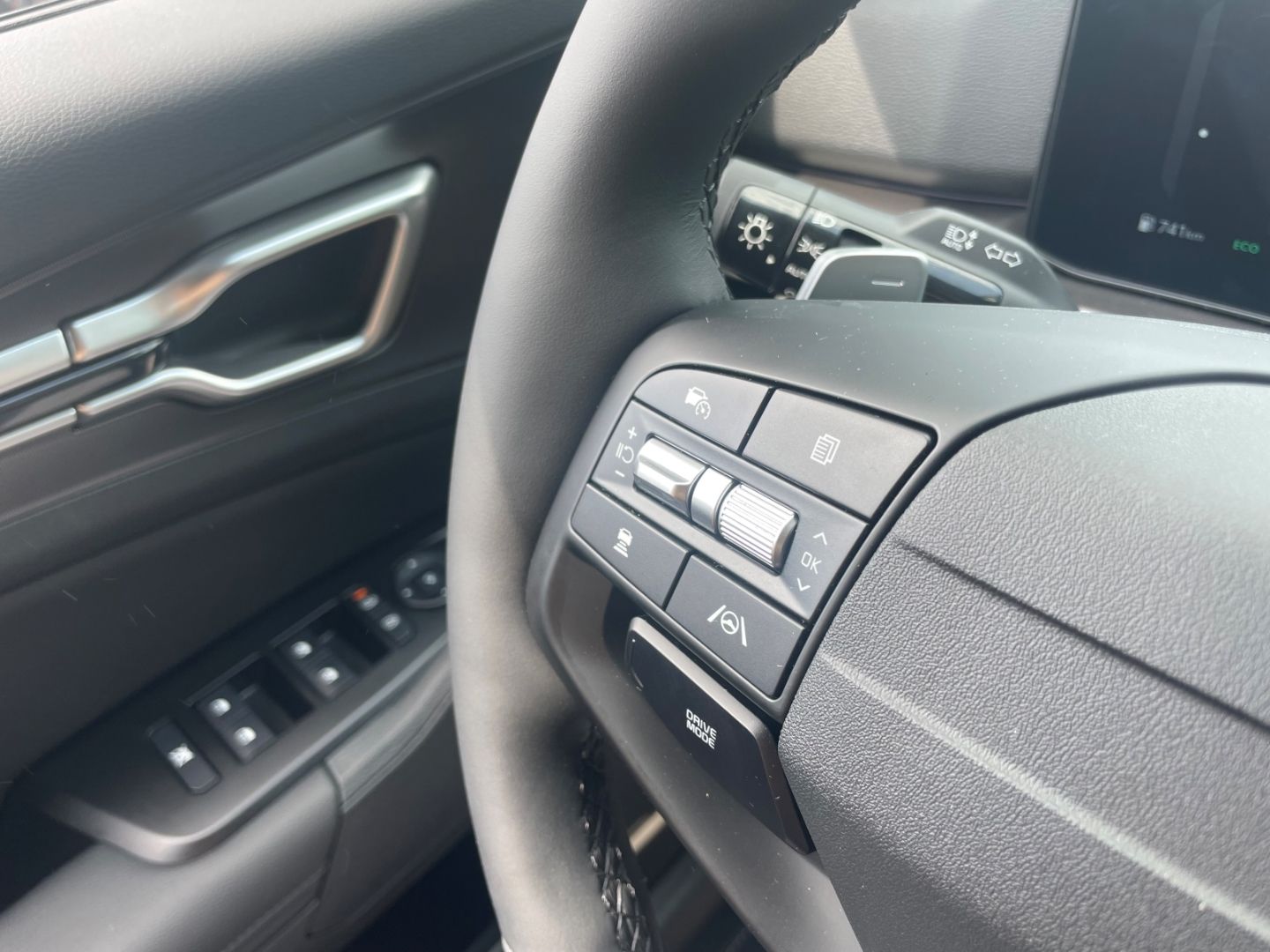 Fahrzeugabbildung Kia Sportage Spirit Hybrid HeadUpDisplay Sitzbelüftu