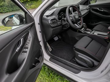 Hyundai i30 1.6 N Line Fernlicht-Assistent Kamera Navi