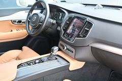 Fahrzeugabbildung Volvo XC90 D5*Inscription*STHZ*LUFT*B&W*7-S*MIETKAUF