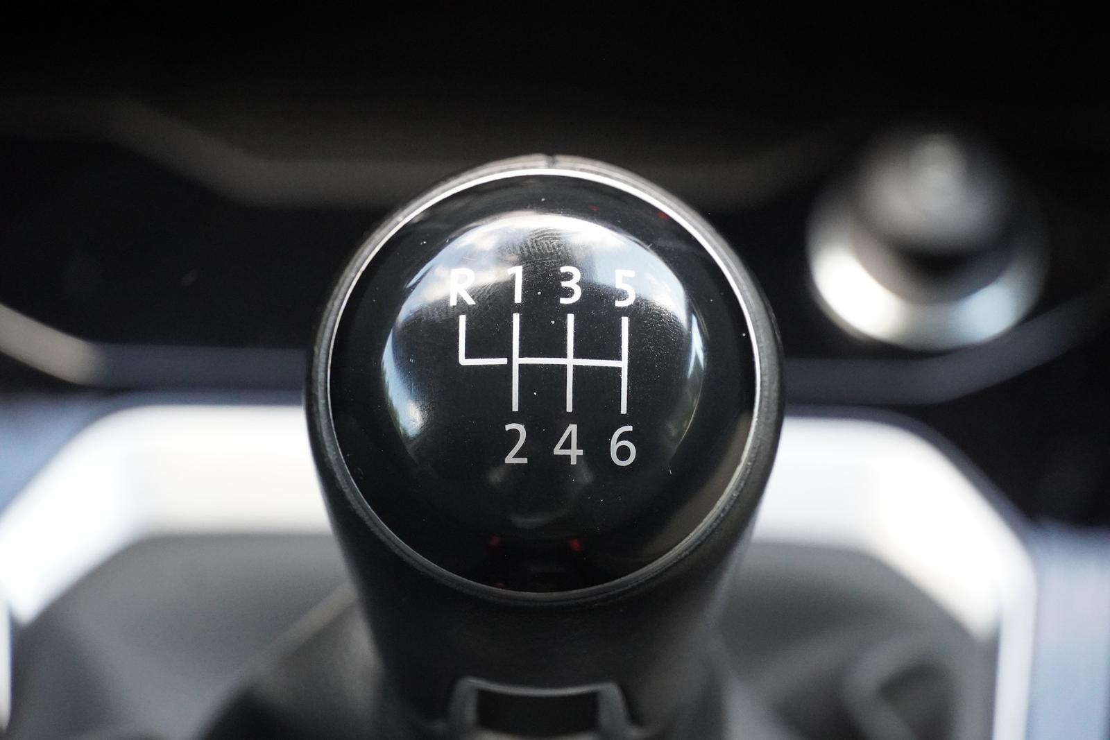 Volkswagen T-Roc 1.5 TSI LED Navi Standheizung PDC AHK, миниатюра 14