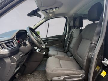 Renault Trafic - 12