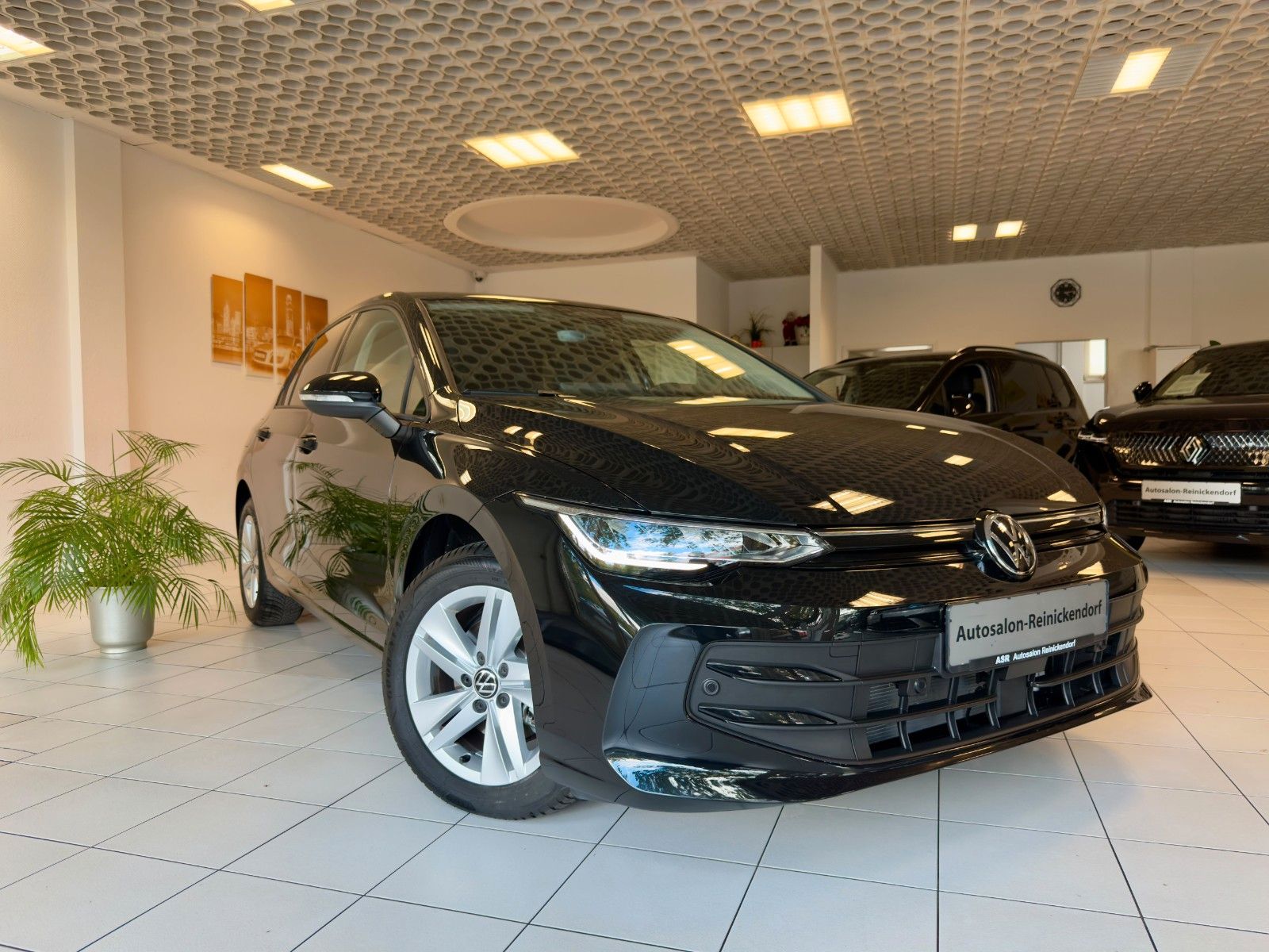 Volkswagen Volkswagen Golf VIII Lim. 1.5 eTSI DSG Life*ACC*AH