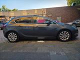 Opel Astra 1.6 Turbo Cosmo 132kW Cosmo - Opel Astra aus 2010: Turbo