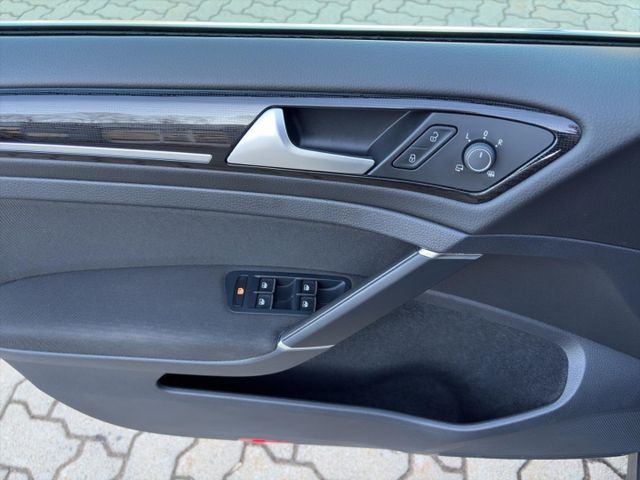 Volkswagen Golf VII Highline Navi*AAC*LED*ACC*Massage*SHZ*1