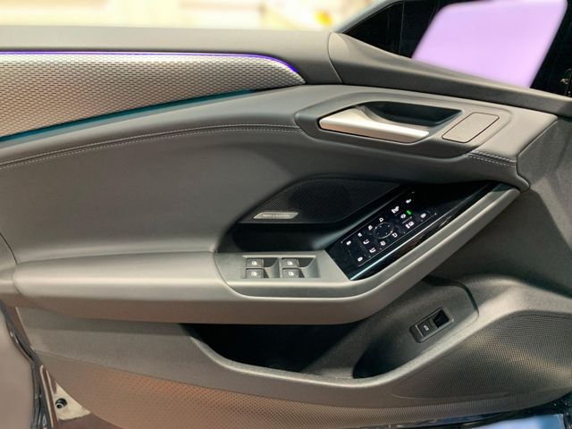 A6 Avant e-tron PERFORMANCE MATRIX+AHK+PANO+B&O+