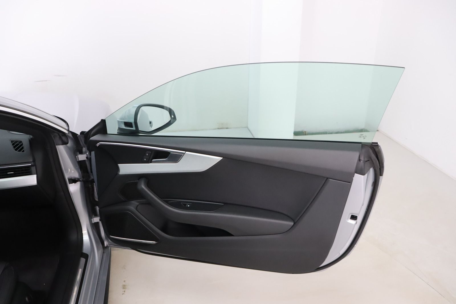 Fahrzeugabbildung Audi A5 Coupe 2.0 TFSi S-line Quattro S-tronic