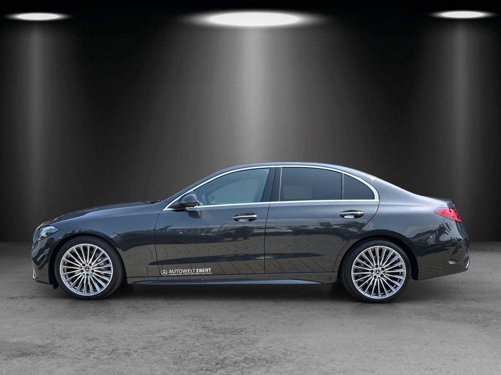 Fahrzeugabbildung Mercedes-Benz C 220 d AMG KeyGo DISTR Memory PANO DigLight 360