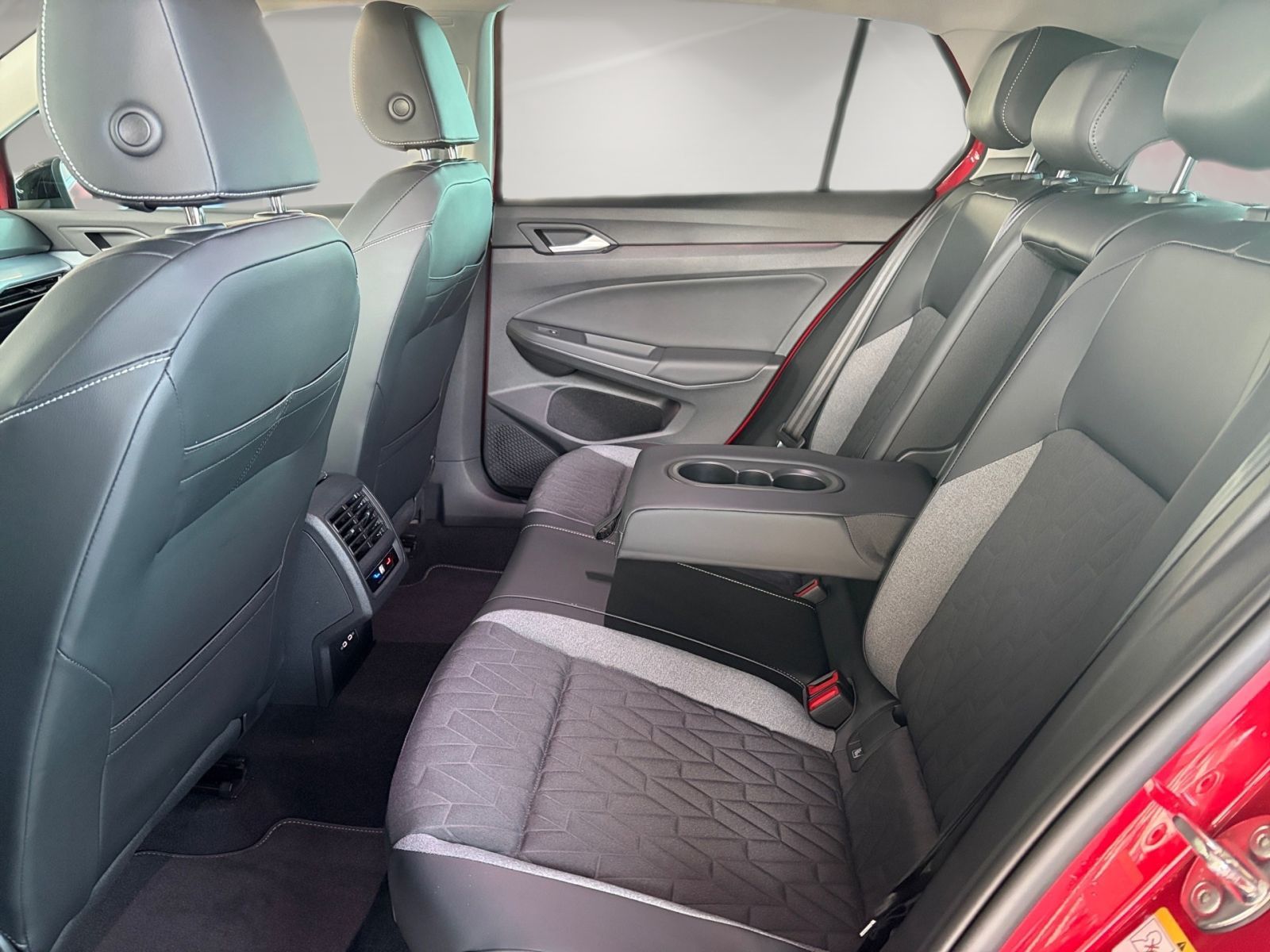 Volkswagen Golf - Bild 12