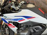 BMW R 1300 RS Performance + 2 Pakete - BMW R 1300 RS