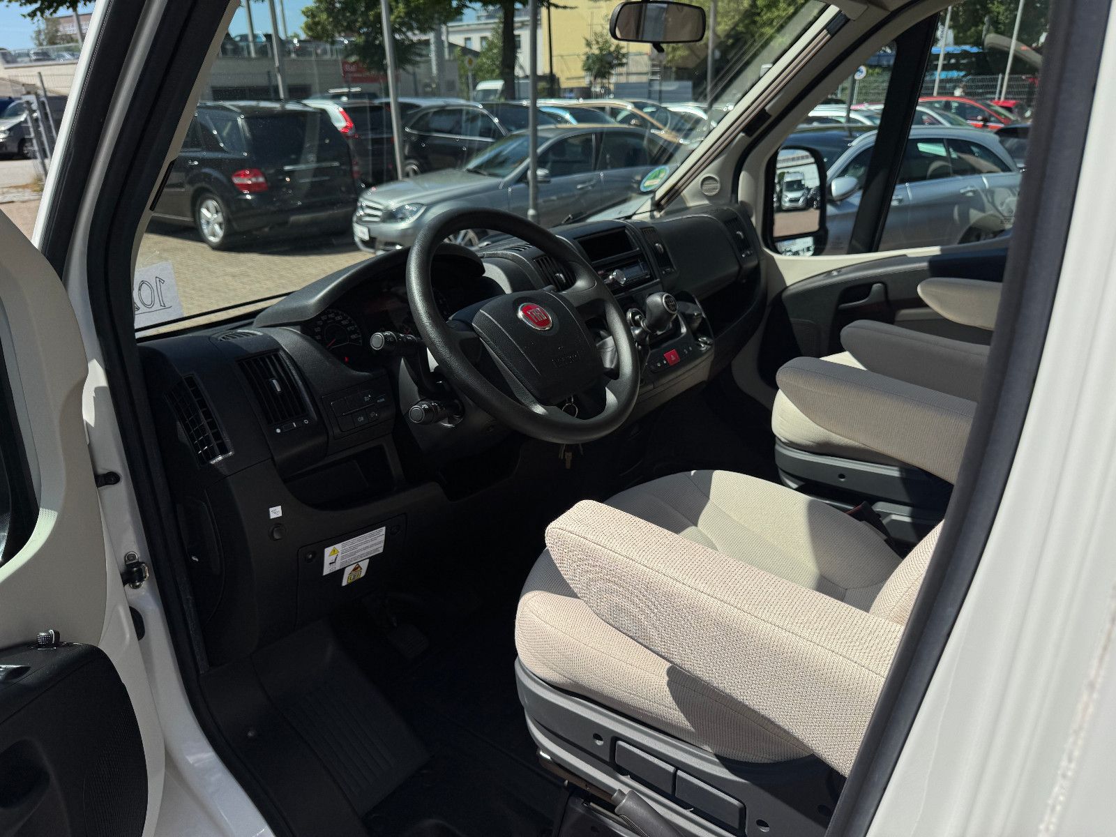 Fahrzeugabbildung HYMER / ERIBA / HYMERCAR EXSIS-T 474 EB FIAT DUCATO 1.HAND SAT TV MARKISE
