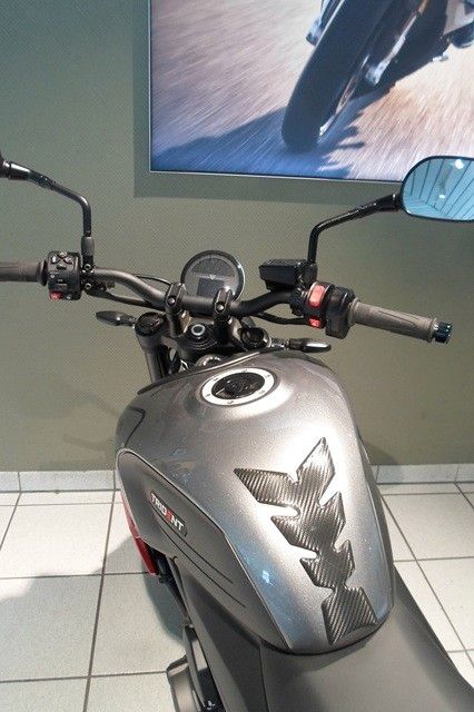 Fahrzeugabbildung Triumph Trident 660 nur 3778KM