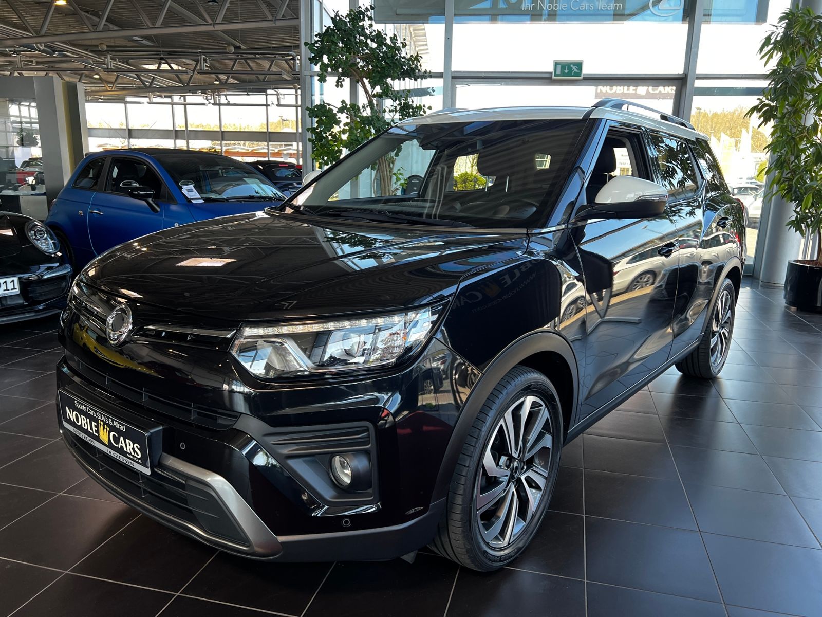 Fahrzeugabbildung Ssangyong Tivoli Grand Fizz 4x2 AHK RFK LED NAV