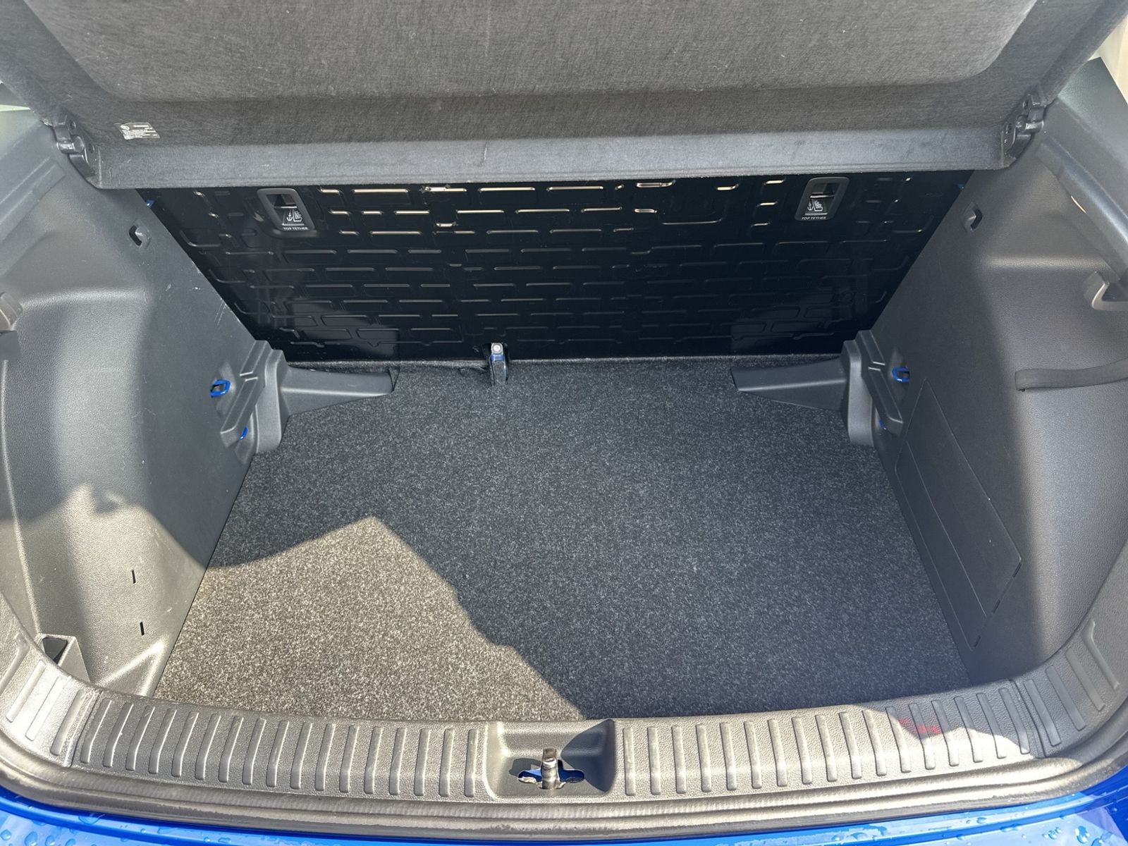 Fabia Active 1.0 TSI, Winterpaket, Bluetooth, DA