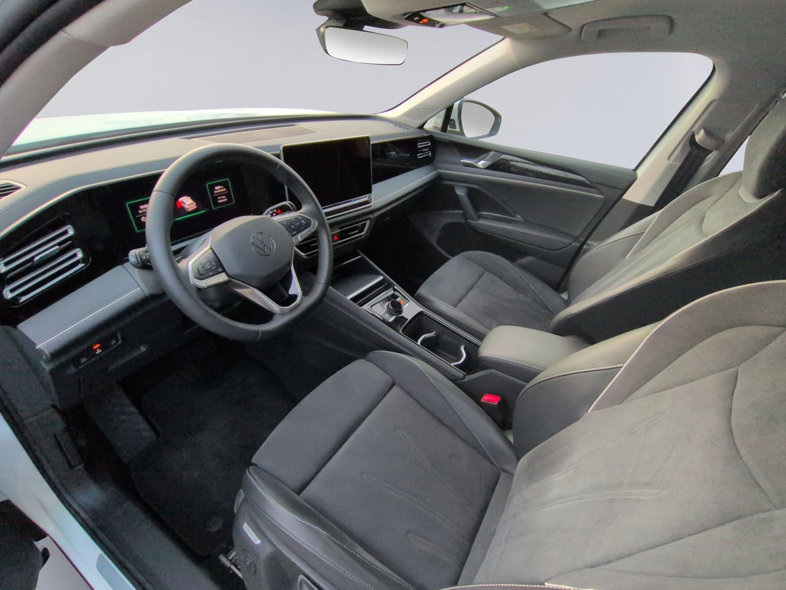 Tiguan 1.5 eTSI DSG Elegance KAMERA+AHK+DCC