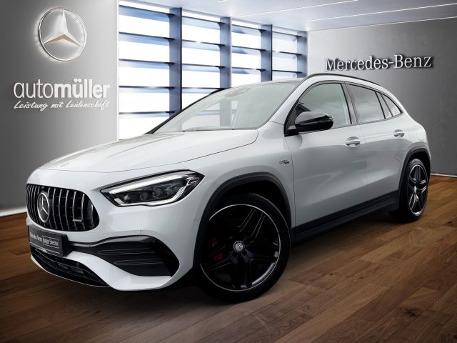 MERCEDES-BENZ GLA 35 AMG 4M STNDHZ+DISTR+MEMORY+PANO+AHK+MULTI