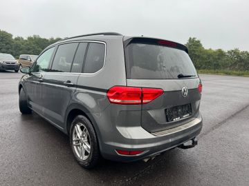 Volkswagen Touran - 9