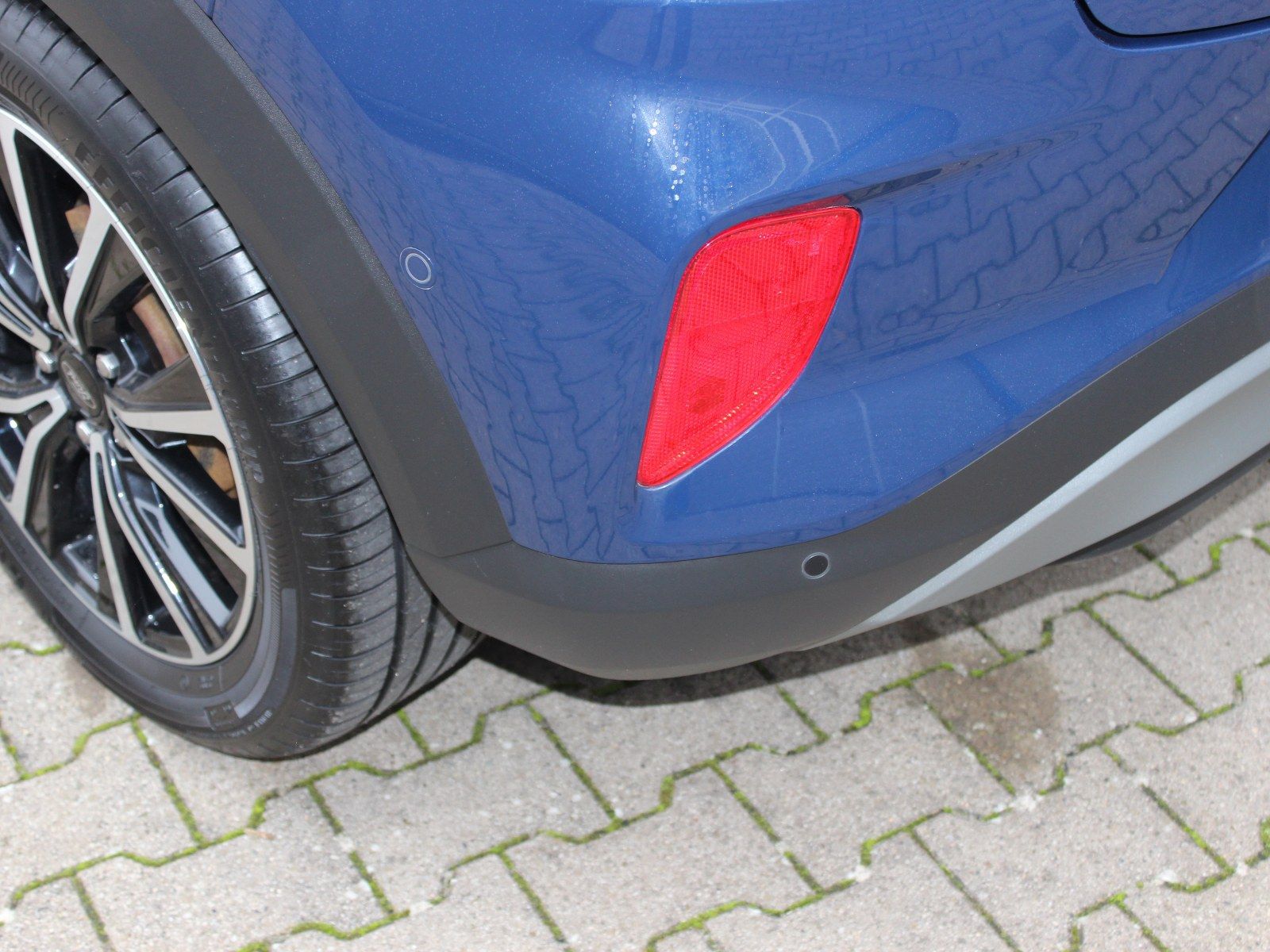 Fahrzeugabbildung Ford Puma Titanium 1,0 EcoBoost Start/Stopp