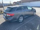 Toyota Avensis 2.2 Kombi, Sitzheizung, Kamera - Toyota Avensis: 2.2
