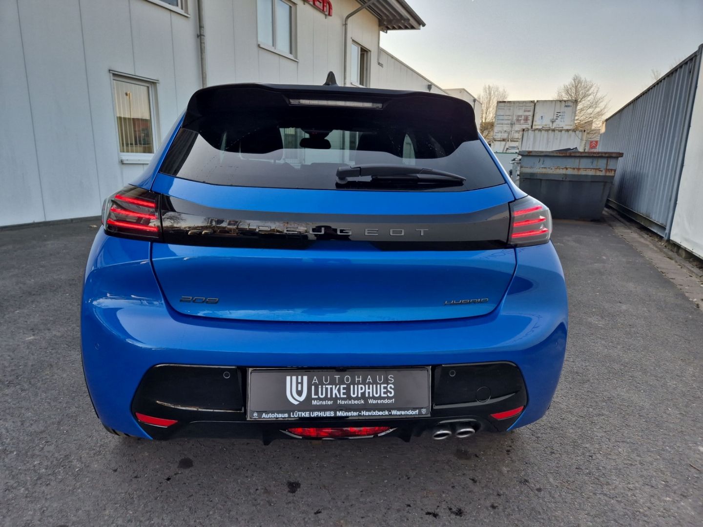 Fahrzeugabbildung Peugeot 208 Hybrid 1.2 GT 136 e-DSC6 Panorama Navi ACC