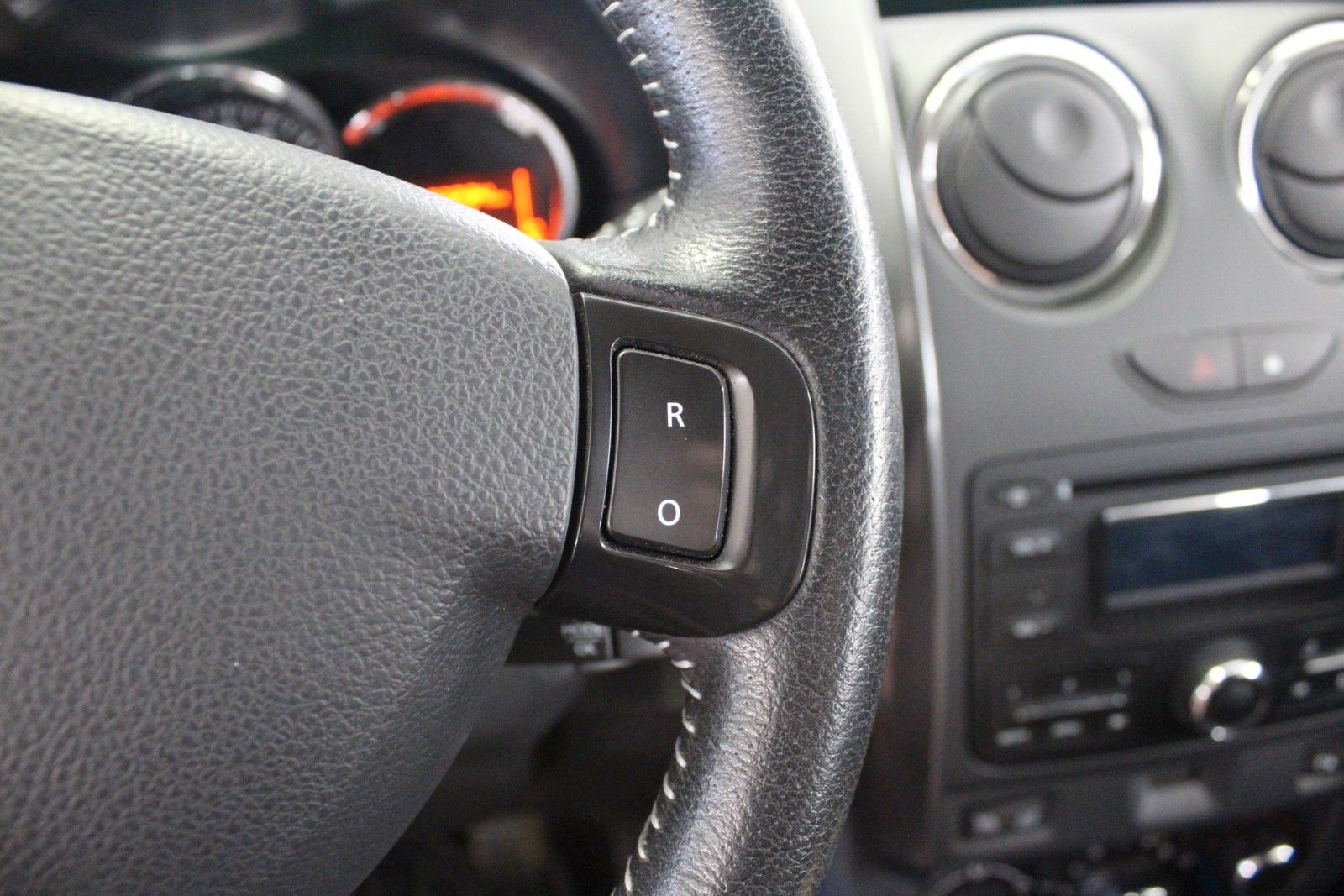 Fahrzeugabbildung Dacia Duster Blue dCi 110 Laureate *4x4 *