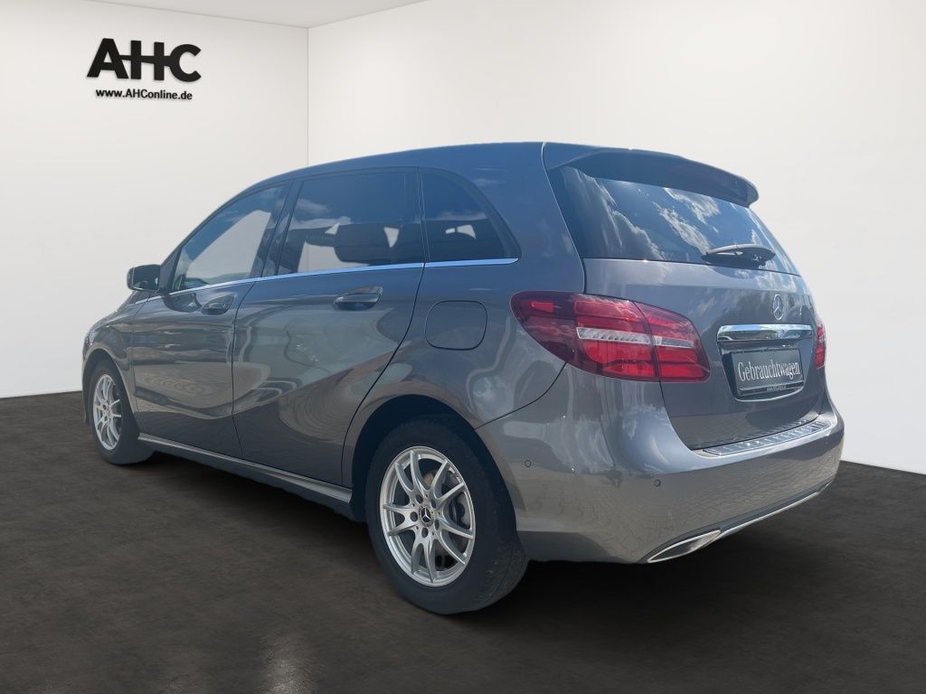 Fahrzeugabbildung Mercedes-Benz B 200 Urban AHK Navi Tempomat LED SHZ CD RDK