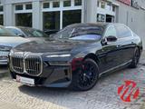 BMW M760 e Cinema Sky Lounge Chauffeur NP 191TE Kris - BMW M760 in Berlin