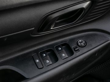 Hyundai Bayon 1.0 Select 2WD Spurhalteassistent Kamera