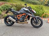 KTM 1290 SuperDuke r  - KTM SUPERDUKE
