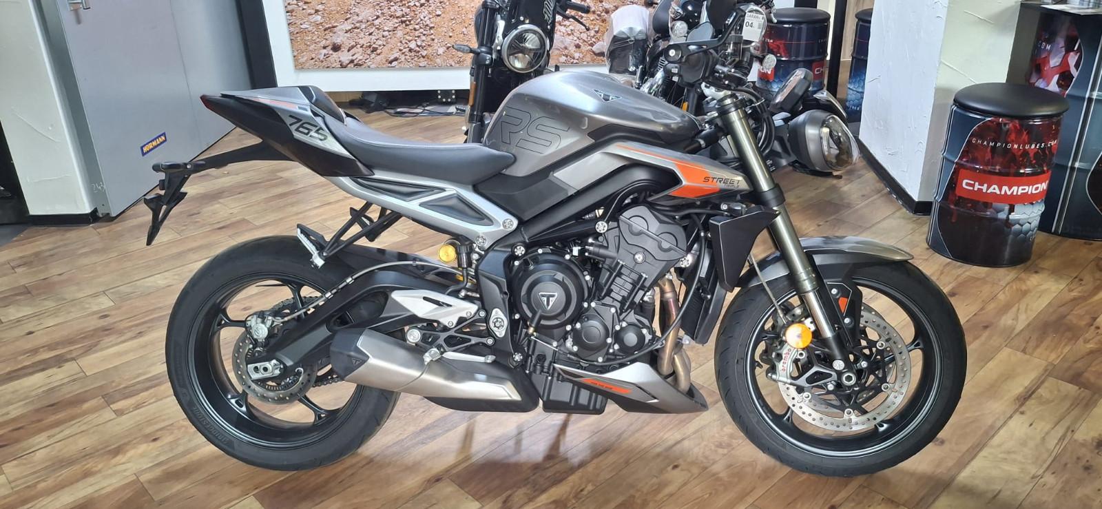 Triumph Street Triple RS NEUZUGANG / TOP