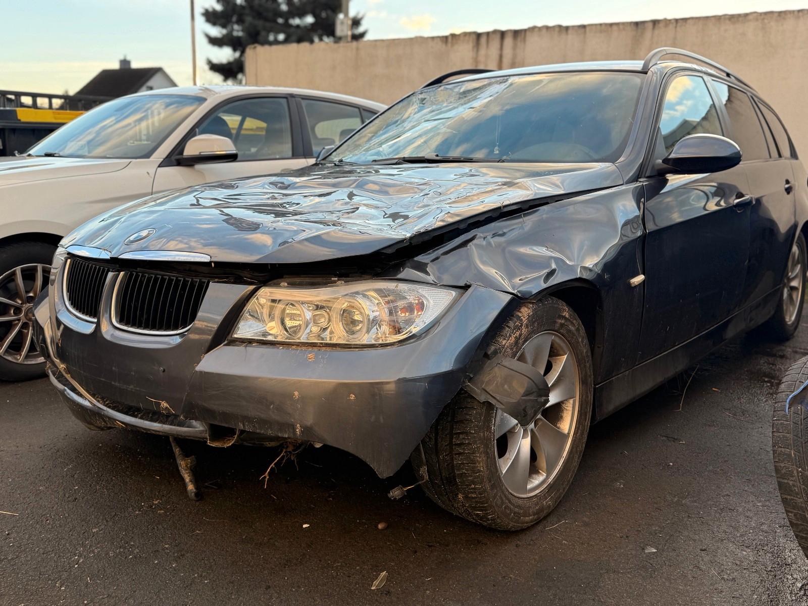 BMW 318 3 Touring 318i*AHK*Klima*Sitzhzg.*Temp.*