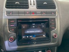 Fahrzeugabbildung Volkswagen Polo V Allstar 1.0 5tü. SHZ/PDC/ALU/TEMPOMAT/
