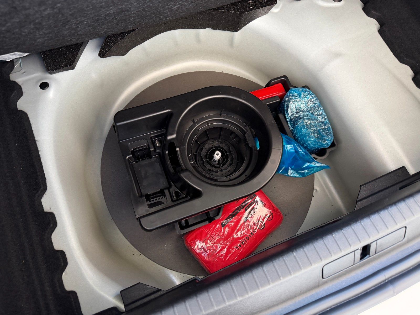Fahrzeugabbildung Opel Corsa F Edition 100PS PDC/Allwetter/SHZ!