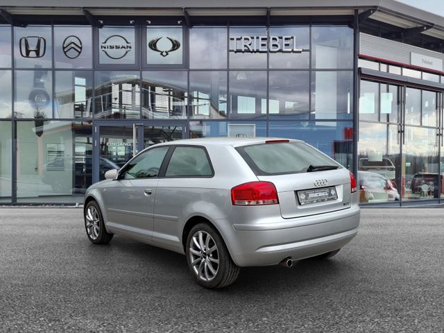 Audi A3 Attraction 1.6 °Nur an Händler!°