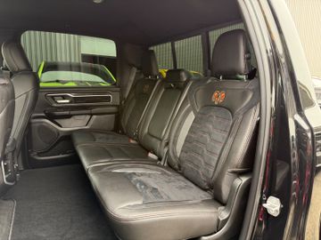 Dodge RAM - 10