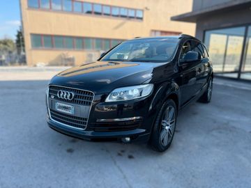 Audi Q7 - 3