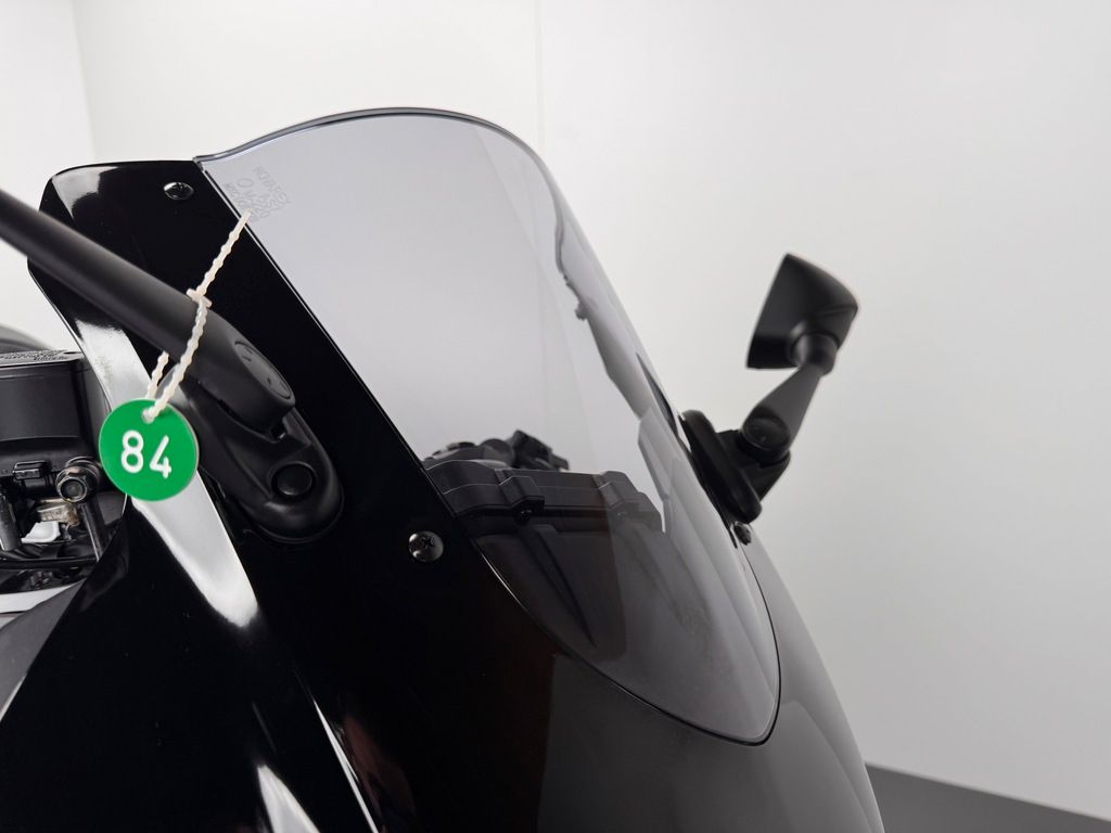 Fahrzeugabbildung Yamaha YZF-R3 *KURZES HECK *NEUWERTIG *100KM
