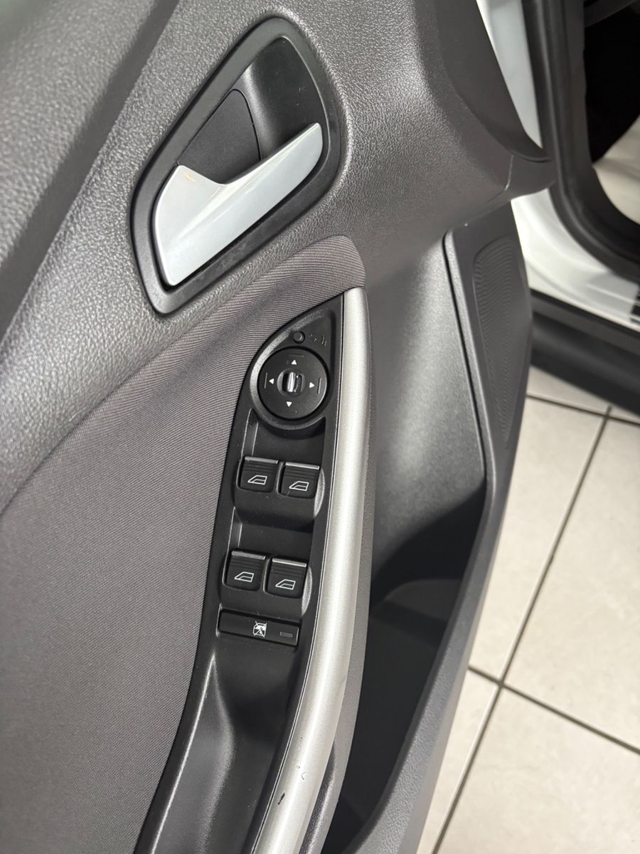 Fahrzeugabbildung Ford Focus Turnier Champions Edition AUTOMATIK