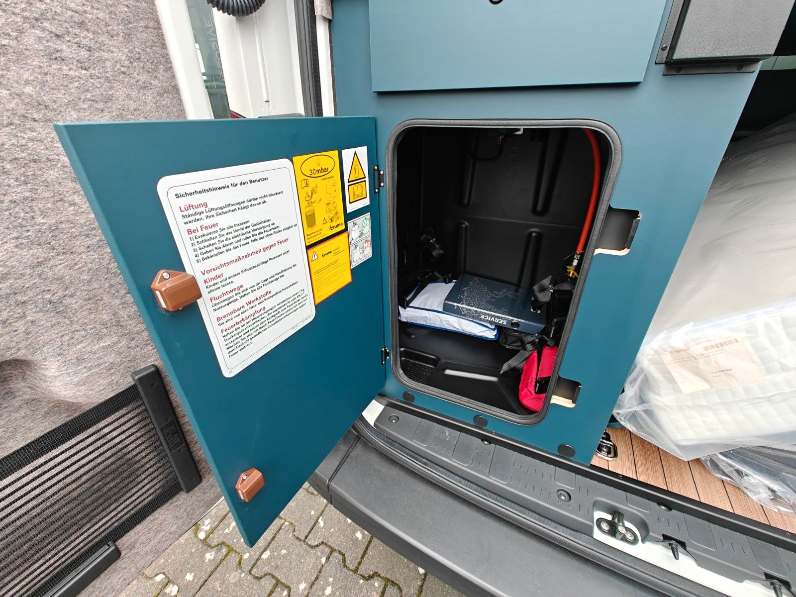 Fahrzeugabbildung HYMER / ERIBA / HYMERCAR CAR 600 - 18" A/T, Markise, AHK, VW Facelift! -