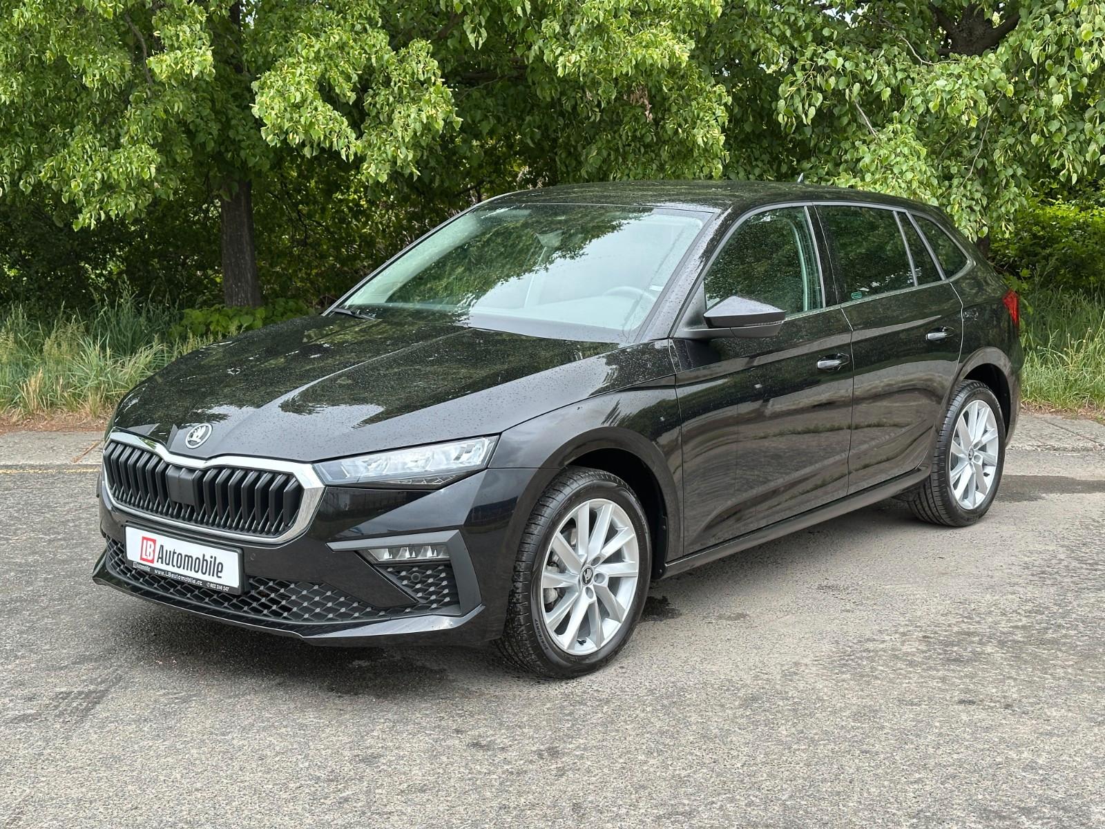 Skoda 1.0TSi DSG TOP & Selection KAMERA+PDC V/H LM17"